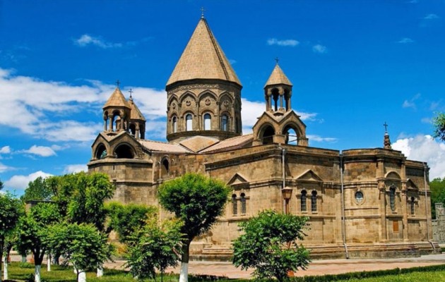 Հորդորում ենք իշխանություններին՝ հրաժարվել պարտվողական մտայնությունից և դրանից բխող կործանարար քայլերից․ Մայր Աթոռ