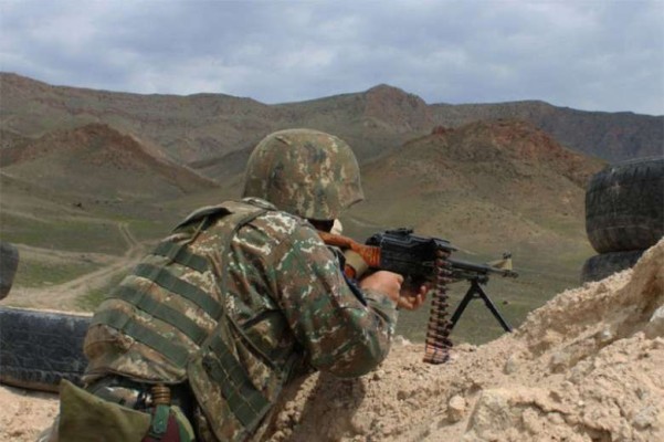 Ադրբեջանը կրակել է ինժեներական աշխատանքներ իրականացնող տեխնիկայի ուղղությամբ. ՊՆ