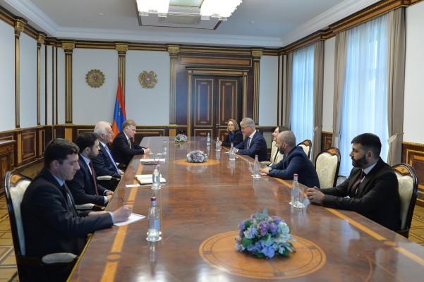 Վահագն Խաչատուրյանն ընդունել է «Հանուն ազատության» հիմնադրամի տնօրենների խորհրդի անդամին