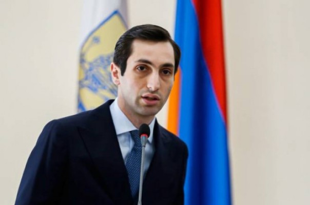 Ինչու Ավինյանից հետ մնալ․ Խաժակյանը ներկայացրել է նախընտրական ծրագիրը