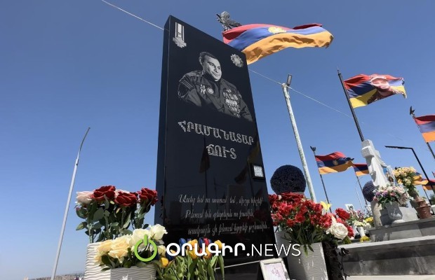 ՊՆ-ն զիջման չգնաց․ զոհված հրամանատարի շիրմաքարն ընտանիքն ապամոնտաժել է