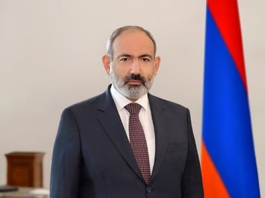 Կարդացեք ՀՀ Սահմանադրությունը. Փաշինյան