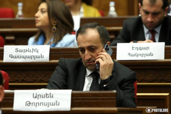ԱԺ-ում ուշագրավ միջադեպ է տեղի ունեցել․ Հրապարակ