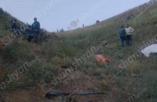 Սյունիքում վարորդը տրակտորով խոտհունձի աշխատանքներ կատարելիս գլորվել է ձորը և մահացել․ shamshyan.com