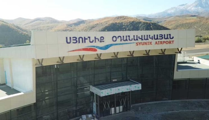 Ադրբեջանը կրակել է Կապանի օդանավակայանի ուղղությամբ․ վնասվել են պատուհաններից մեկը և տանիքը