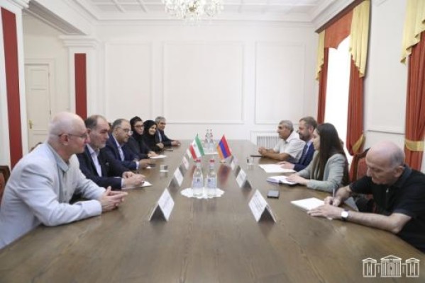 Իրանցի պատգամավորները ԱԺ-ում քննարկել են երկու երկրների համագործակցության հարցերը