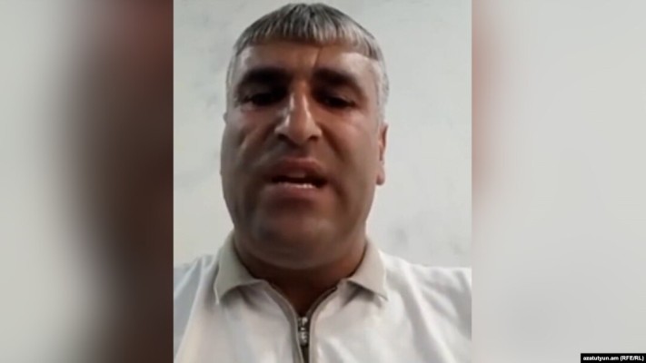 Ա՛յ տղա, Սուրո՛, գոնե Երևանում արագածավանցիներիս մի խայտառակի
