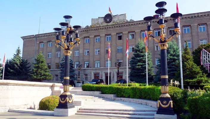 Ստեփանակերտը հաստատում է՝ նախագահականի ուղղությամբ կրակոցներ են հնչել