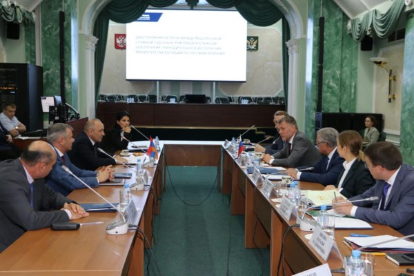 Գլխավոր հարկադիր կատարող Արսեն Մնացականյանի գլխավորած պատվիրակությունը ՌԴ-ում է