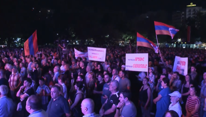 «Հաջորդ հանդիպումը շատ չի ուշանալու». Արցախին նվիրված հանրահավաքն ավարտվեց