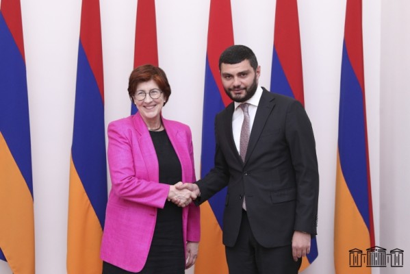 ԱԺ աշխատակազմի ղեկավարը ընդունել է Հայաստանում Կանադայի դեսպան Էլիսն Մարի ԼըՔլերին