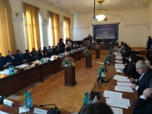 Մամիկոն Ասլանյանի թիմակիցներից 2-ն անցել են իշխանության կողմը և նիստ հրավիրել չի ստացվի․ Հրապարակ