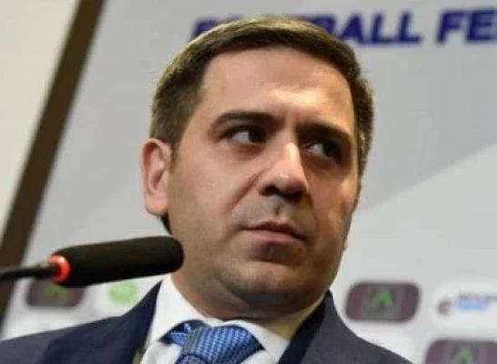 Դուք մենակ փող աշխատելու համա՞ր եք. Հրապարակ