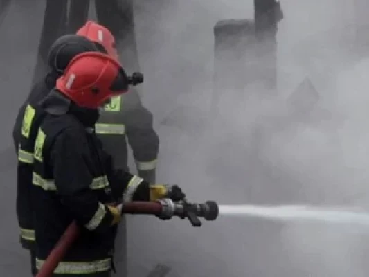 Գյումրի քաղաքում ավտոտնակ է այրվել