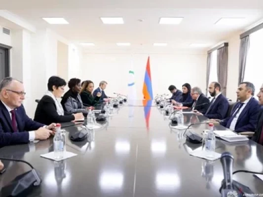 ԱԳՆ-ում մեկնարկել է Միրզոյանի և Մուշիկիվաբոյի՝ ընդլայնված կազմով հանդիպումը
