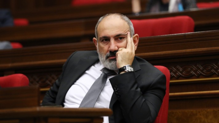 Եվ այդ մեկ անձը նա է. Փաստ