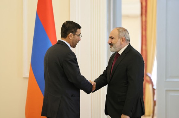 Նիկոլ Փաշինյանն ընդունել է ԱՄԷ ԱԳՆ առևտրի և տնտեսական հարցերով պետնախարարին