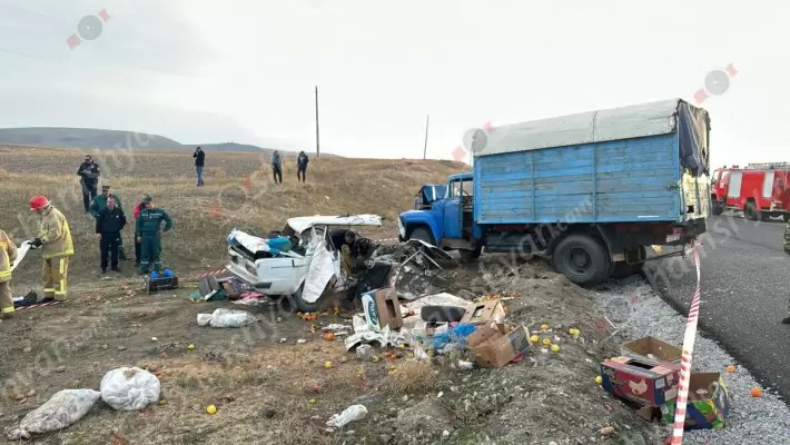 Շիրակի մարզում բախվել են 06-ն ու ЗИЛ-ը. կան զոհեր և վիրավորներ. shamshyan.com