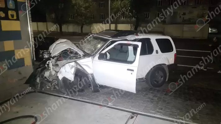 Խոշոր ավտովթար՝ Երևանում. կան վիրավորներ. shamshyan.com