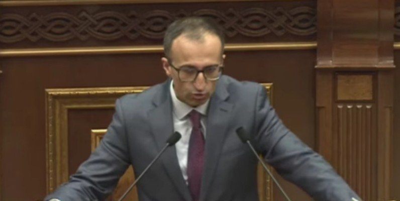 Օրինագծերը թող զեկուցեն մարդիկ, որոնք կարող են պատասխանել հարցերին. Թորոսյան