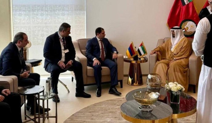 Սուրեն Պապիկյանը հանդիպել է ԱՄԷ պաշտպանության պետնախարարին