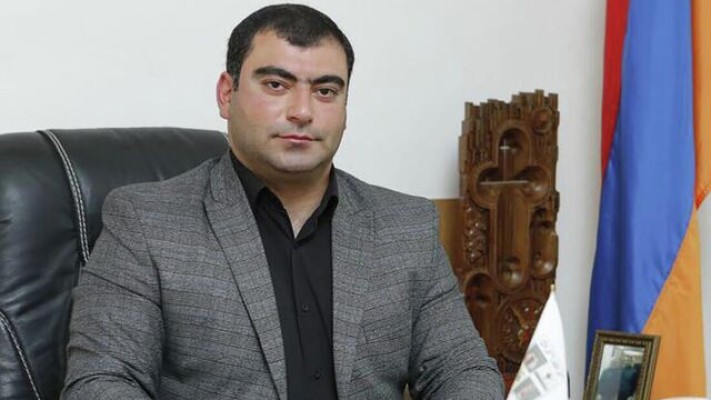 Իշխանության «սրտի» համայնքապետի գործը՝ դատարանում, համայնքի կառավարումը՝ բարձիթողի վիճակում. Փաստ