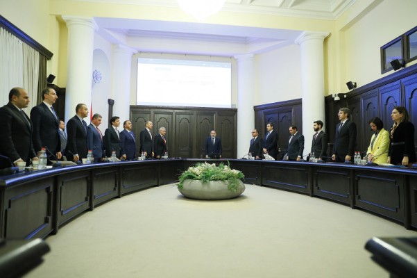 Քաղաքացուն աղքատացնող քաղաքականություն. ի՞նչ փոփոխություններ են անելու. Փաստ
