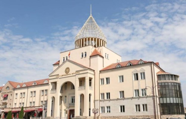 Արցախի ԱԺ-ն նիստ կգումարի․ Հրապարակ