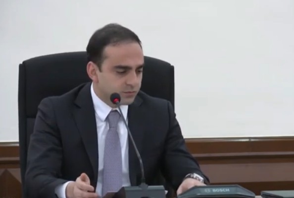 Շենքերը մի օր կփլուզվեն, Արզումանյան 10 և 17-ի բնակիչներին չենք կարող անվերջ համոզել․ Ավինյան