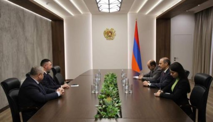 Արմեն Գրիգորյանն ընդունել է ԵԱՀԿ ԽՎ Ուկրաինայի պատվիրակության ղեկավար Նիկիտա Ռուսլանովիչին