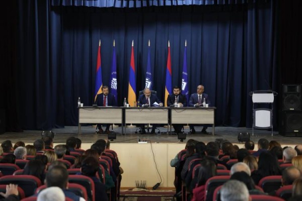 ՔՊ գրասենյակում չեն տեղավորվում․ Հրապարակ