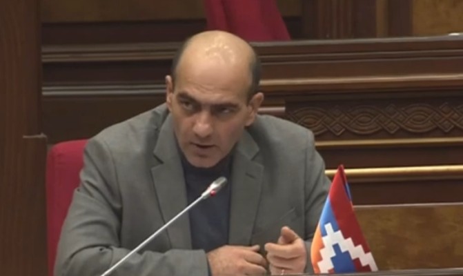 Ի՞նչ շահ ունեք, որ սենց ավիրում եք ավտոներկրման ոլորտը. Թադևոս Ավետիսյան