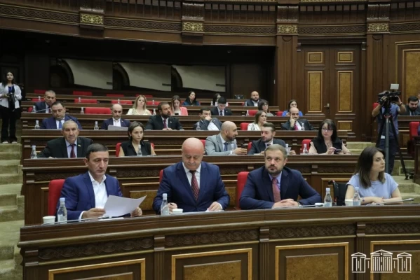 ՔՊ-ն դեմ ըլլալով՝ կողմ կըլլա․ Հրապարակ