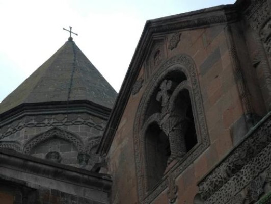 Տոն Ս. կույսերի և երկու բյուր նահատակների, որոնք այրվեցին նիկոմիդացիների եկեղեցում