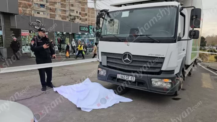«Երևան սիթի»-ի Mercedes-ը վրաերթի է ենթարկել հետիոտնին․ վերջինս տեղում մահացել է․ shamshyan.com