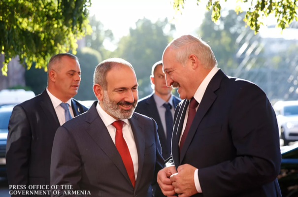 Փաշինյանն ու Լուկաշենկոն առաջարկել են ԵԱՏՄ հոբելյանական գագաթնաժողովը Մոսկվայում անցկացնել