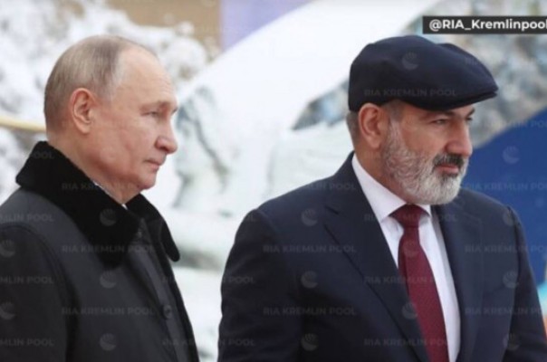 Պուտինն ու Փաշինյանը շրջել են Սանկտ Պետերբուրգի պալատներում