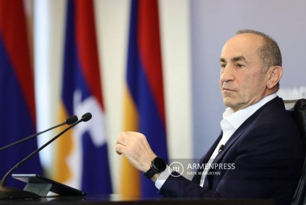 Դատարանը դադարեցրեց Ռոբերտ Քոչարյանի նկատմամբ քրեական հետապնդումը