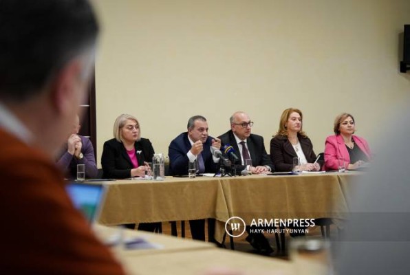 ՀՀ-ն և ԱԷՄ-ն որոշ մթերքների արտահանման համար վկայականների նմուշների համաձայնեցման գործընթաց են սկսել