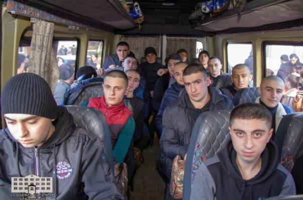 Բարի ծառայություն ձեզ, տղե՜րք.