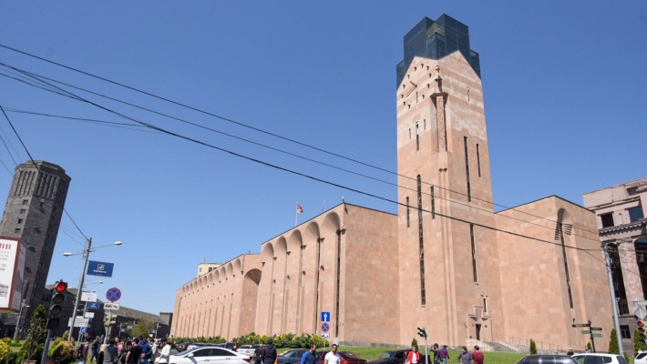 Քաղաքապետարանը ապօրինի գումարներ է գանձում