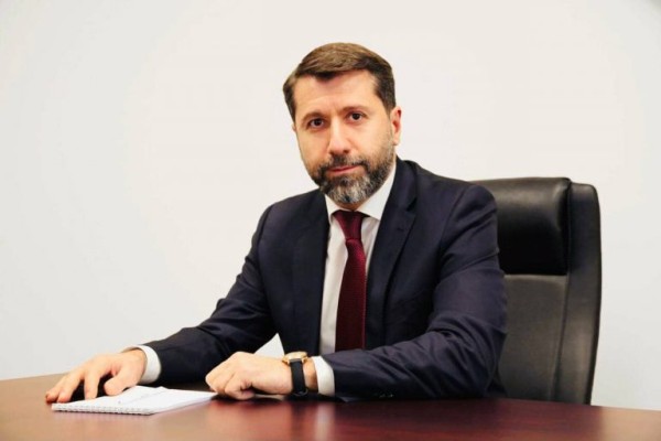 Կարեն Անդրեասյանը մարզերի աշխուժությունից է խոսում ու դատարանների դռներ փակում. Ժողովուրդ