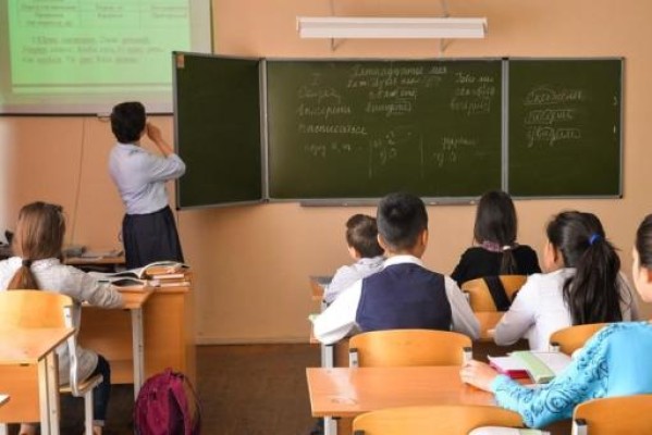 ԼՂ-ից տեղահանված 250 ուսուցիչ արդեն գործուղվել է մարզեր՝ դպրոցներում աշխատելու