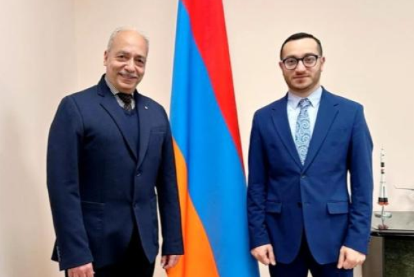 ԲՏԱ նախարարը հանդիպել է «Սինոփսիս» ընկերության գլխավոր ճարտարագետ Երվանդ Զորյանի հետ