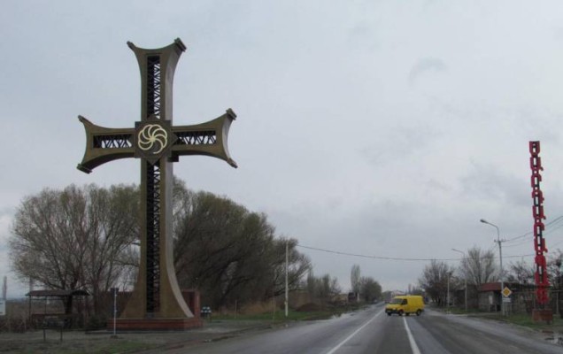 Խաչերն ու հուշակոթողներն են հանում․ Հրապարակ