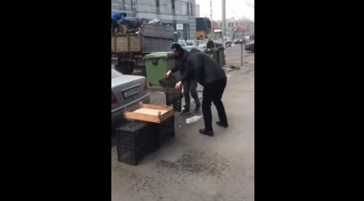 Հավաքվել են բացօթյա առևտրի համար նախատեսված տաղավարները