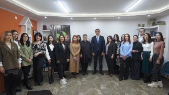 Արման Թաթոյանը հանդիպում է ունեցել Հայկական PR դպրոցի ավարտական հոսքի մասնակիցների հետ