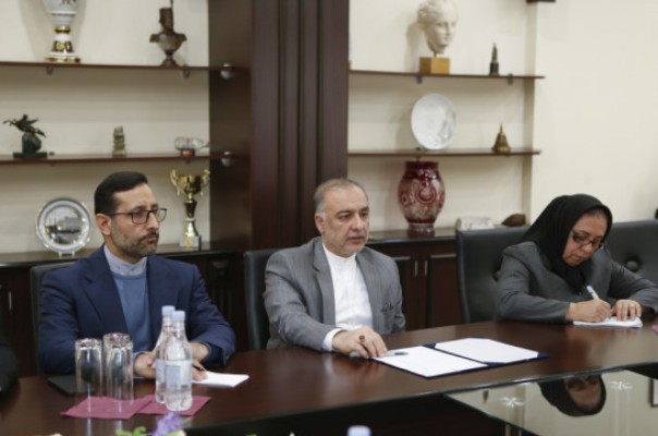ՀՀ-ում Իրանի դեսպանը Երևանի քաղաքապետարան է այցելել