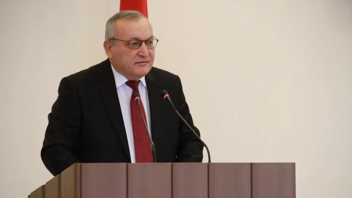 Արցախցիները չեն կարող վերադառնալ որպես Ադրբեջանի քաղաքացիներ, դա անհնար է․ Արթուր Թովմասյան