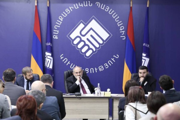 Սրտատրոփ սպասում են փակ հանդիպմանը․ Հրապարակ